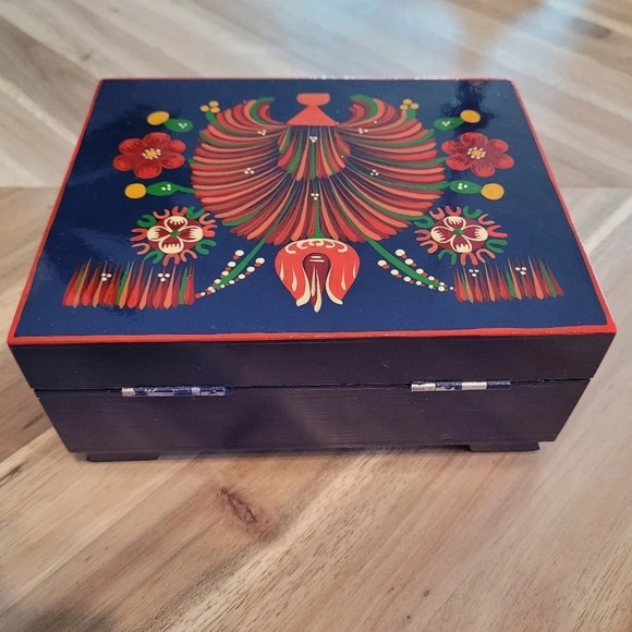 Isaac  Mizrahi Black Skirt - Picture 3 of 5